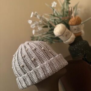 Elegant Gray Knit Beanie with Pearls